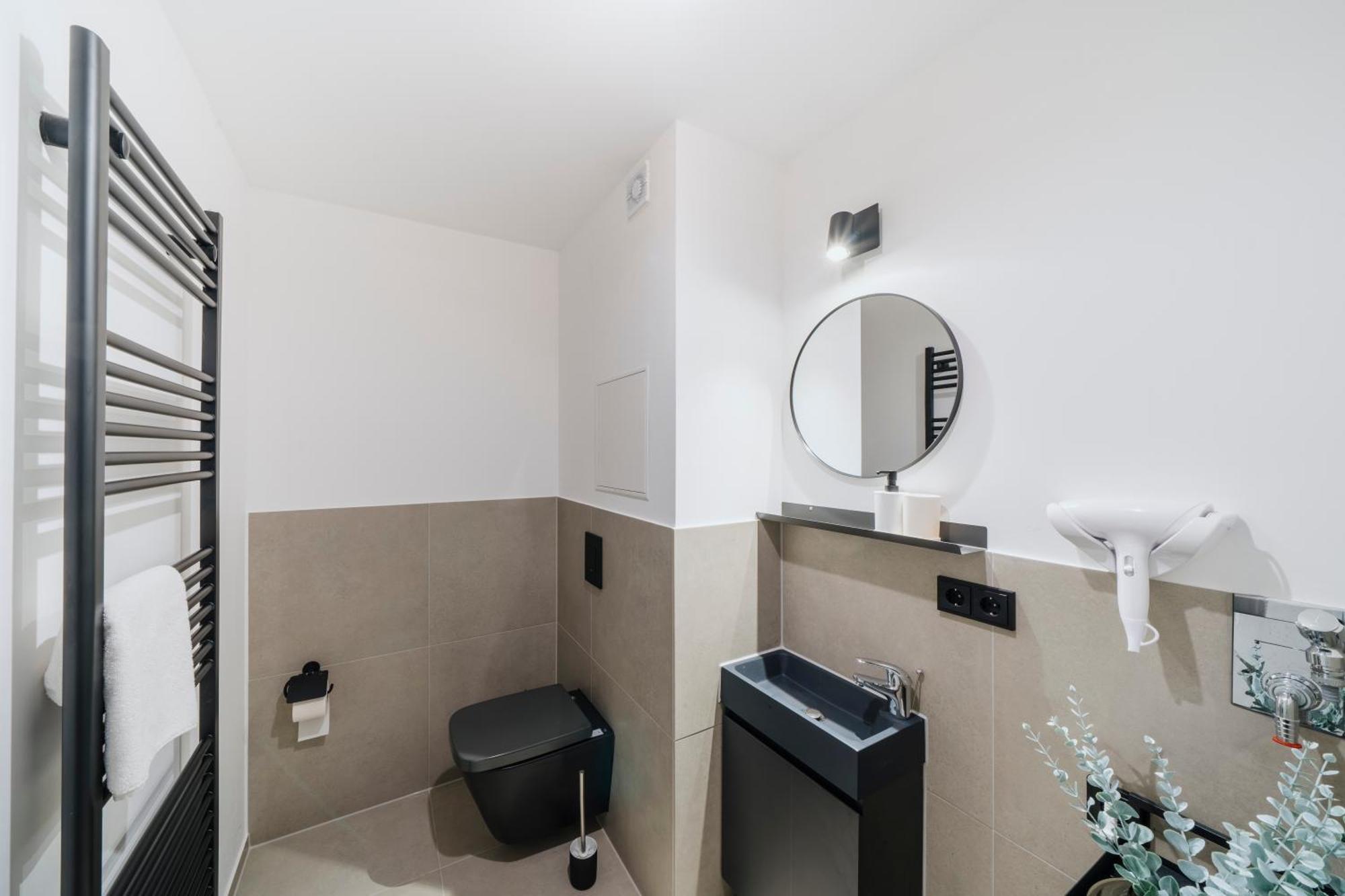 Homely - Loft, Terrace, Near Ostkreuz I Free Parking Appartement *